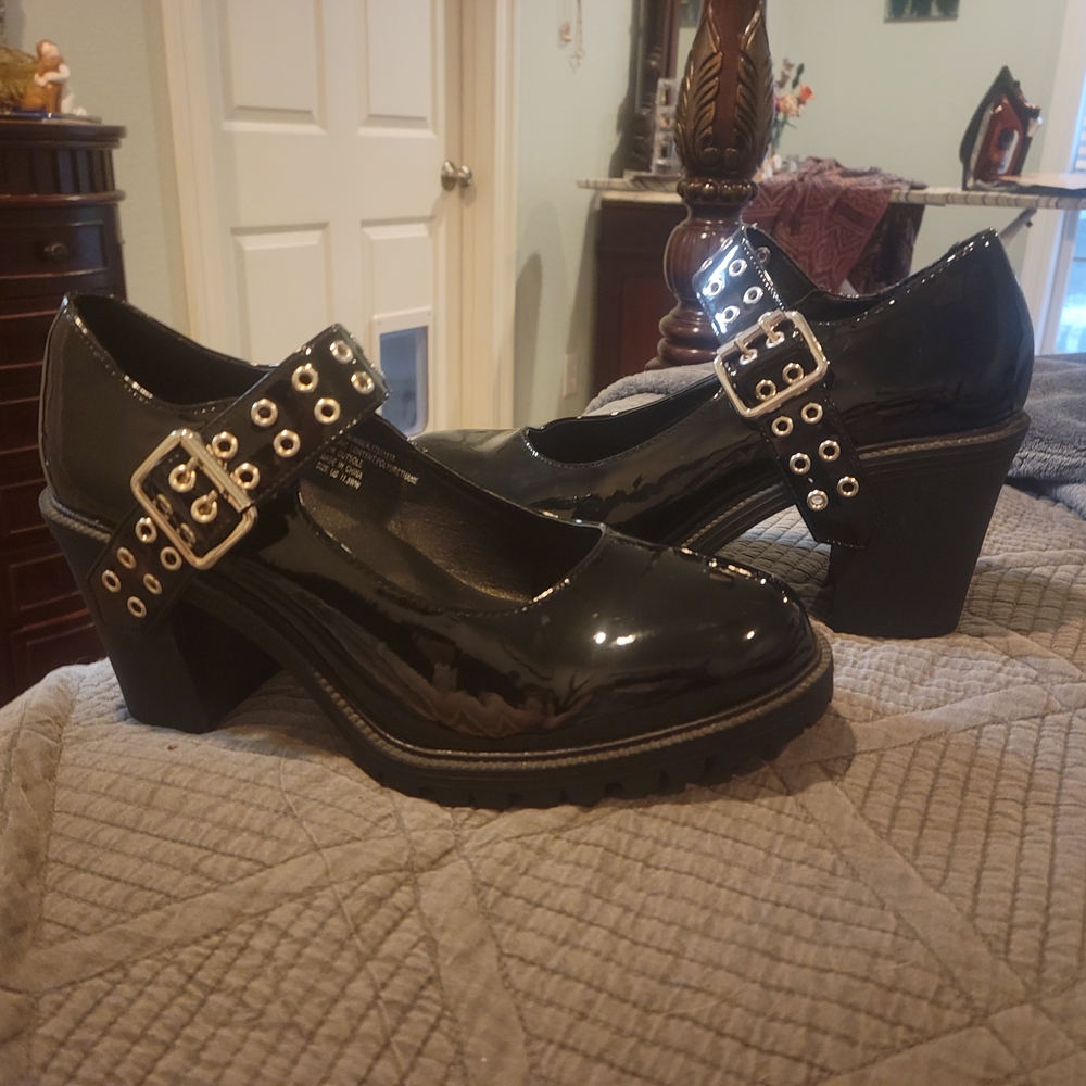 Black Patent Leather Mary Jane Shoes